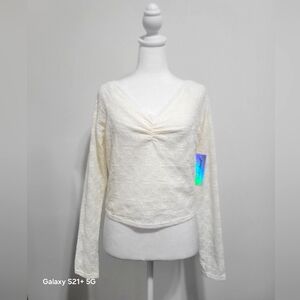 Derek Heart Elegant Cream Lace Women's Top